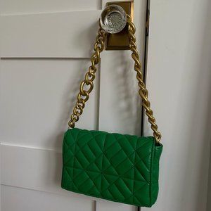 QUILTED CHAIN STRAP SHOULDER BAG